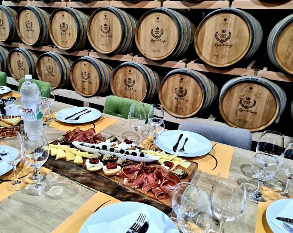 Wine Hotel Cesarica Međugorje Buitenkant foto