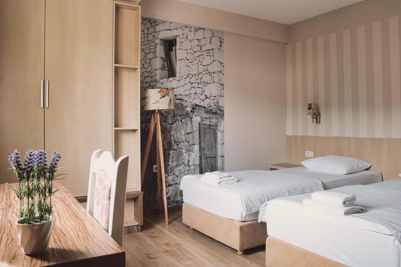 Wine Hotel Cesarica Međugorje Buitenkant foto
