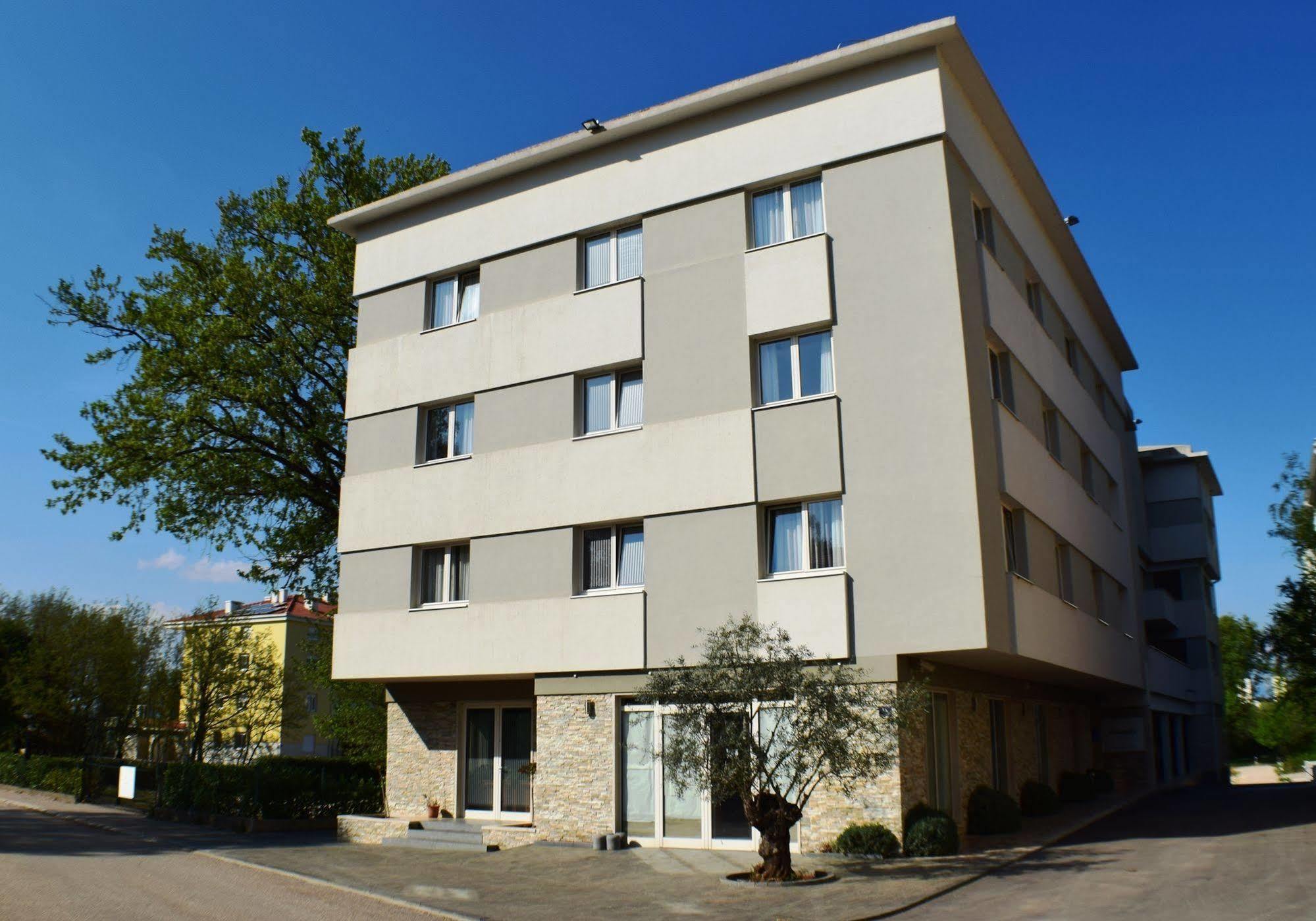 Wine Hotel Cesarica Međugorje Buitenkant foto