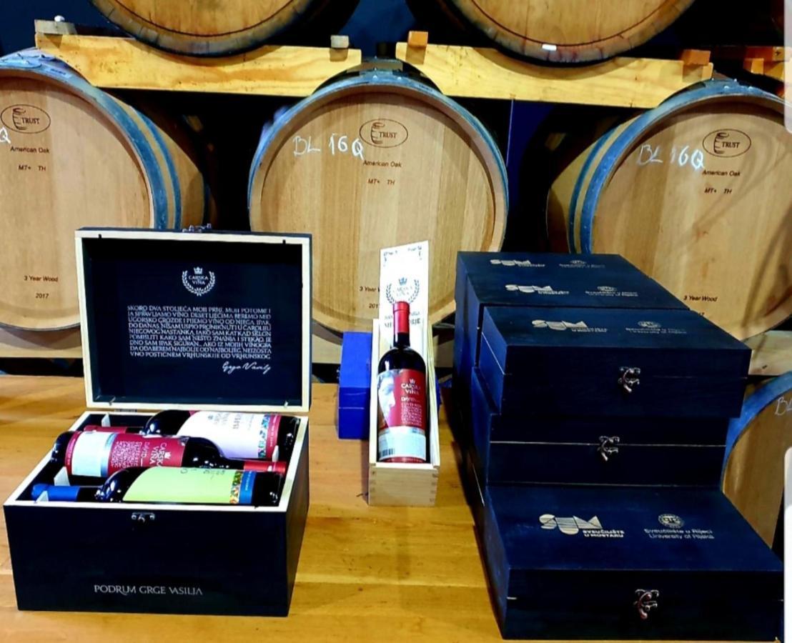 Wine Hotel Cesarica Međugorje Buitenkant foto